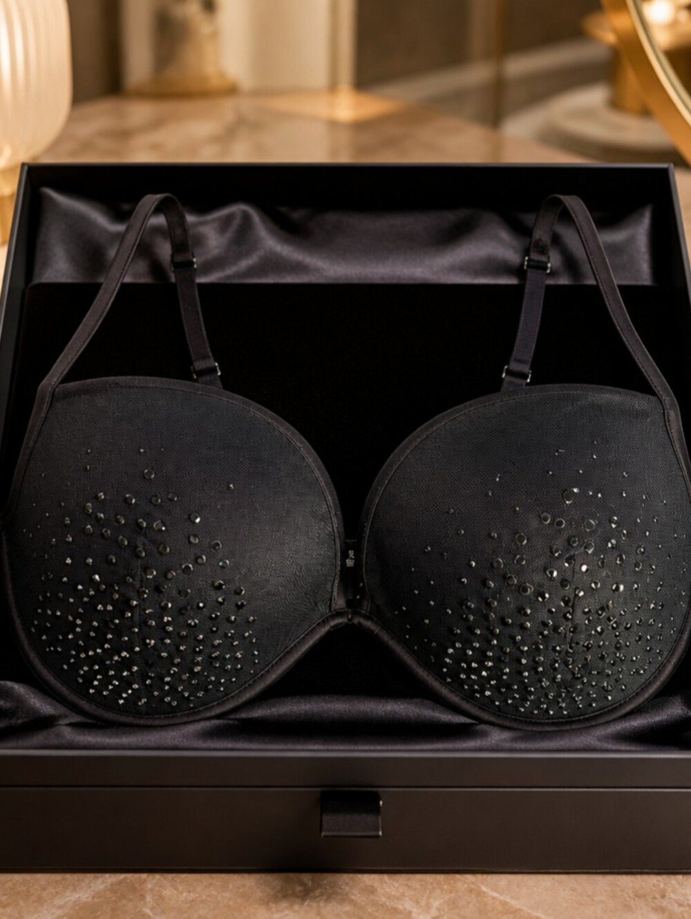 La Senza Privé Black Rhinestone Embellished Bra 38D Sparkly Padded Underwire